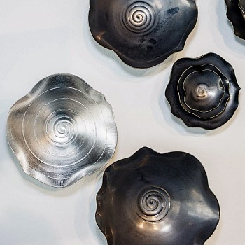 Lucrecia Waggoner - Detail views